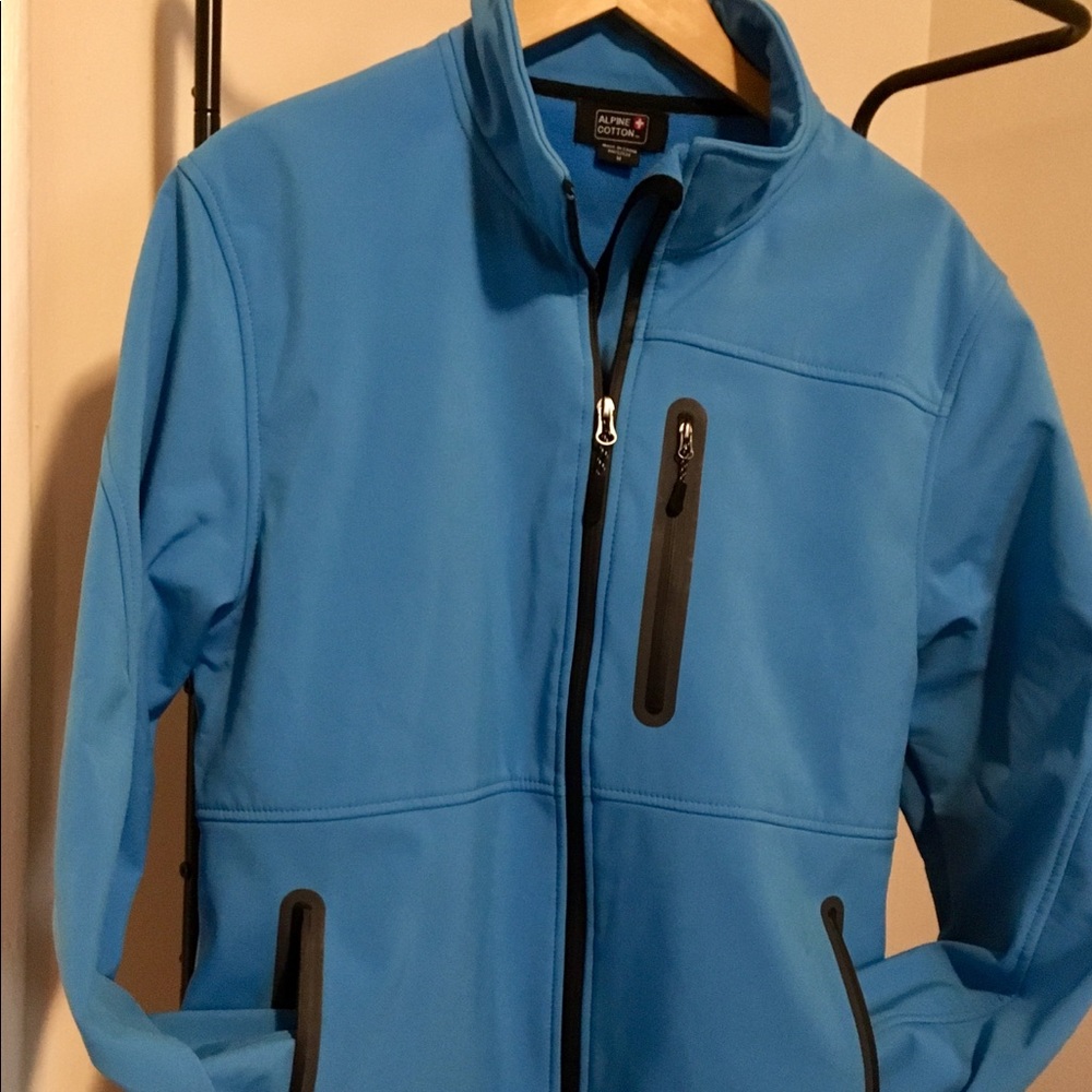 Outdoor winter jacket. Blue, size medium. EUC